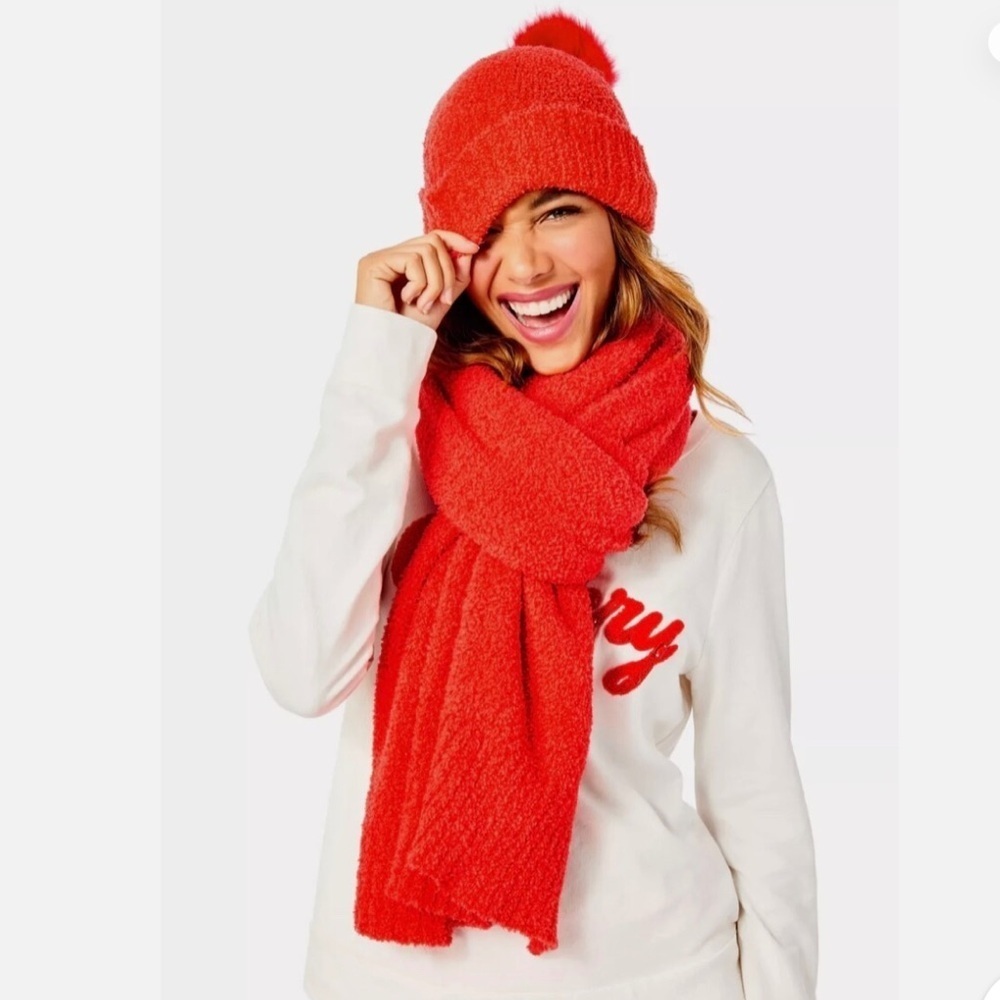 Lilly Pulitzer Frosti hat and scarf set in ruby red NWT